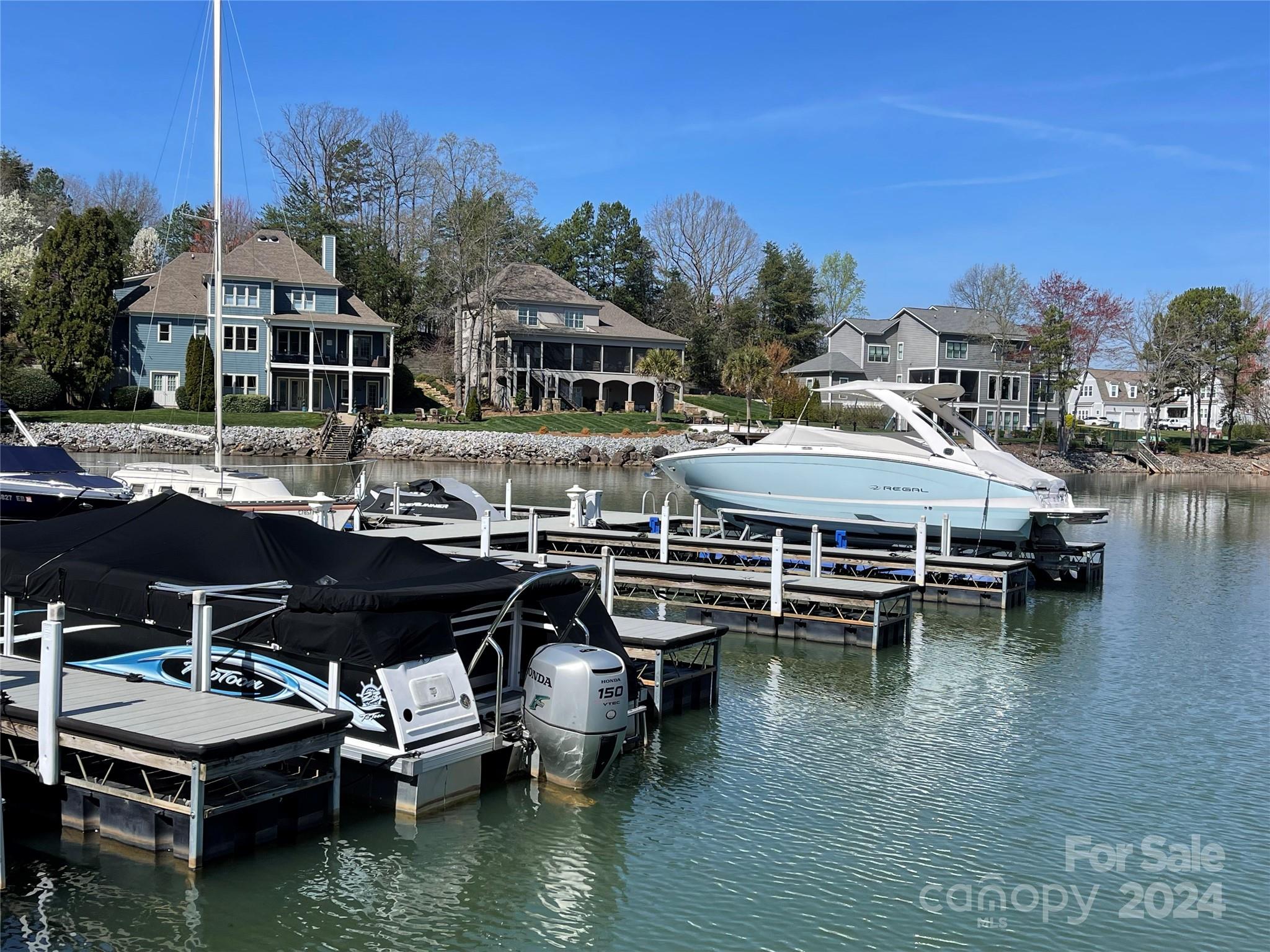 Pointe Regatta - Residential