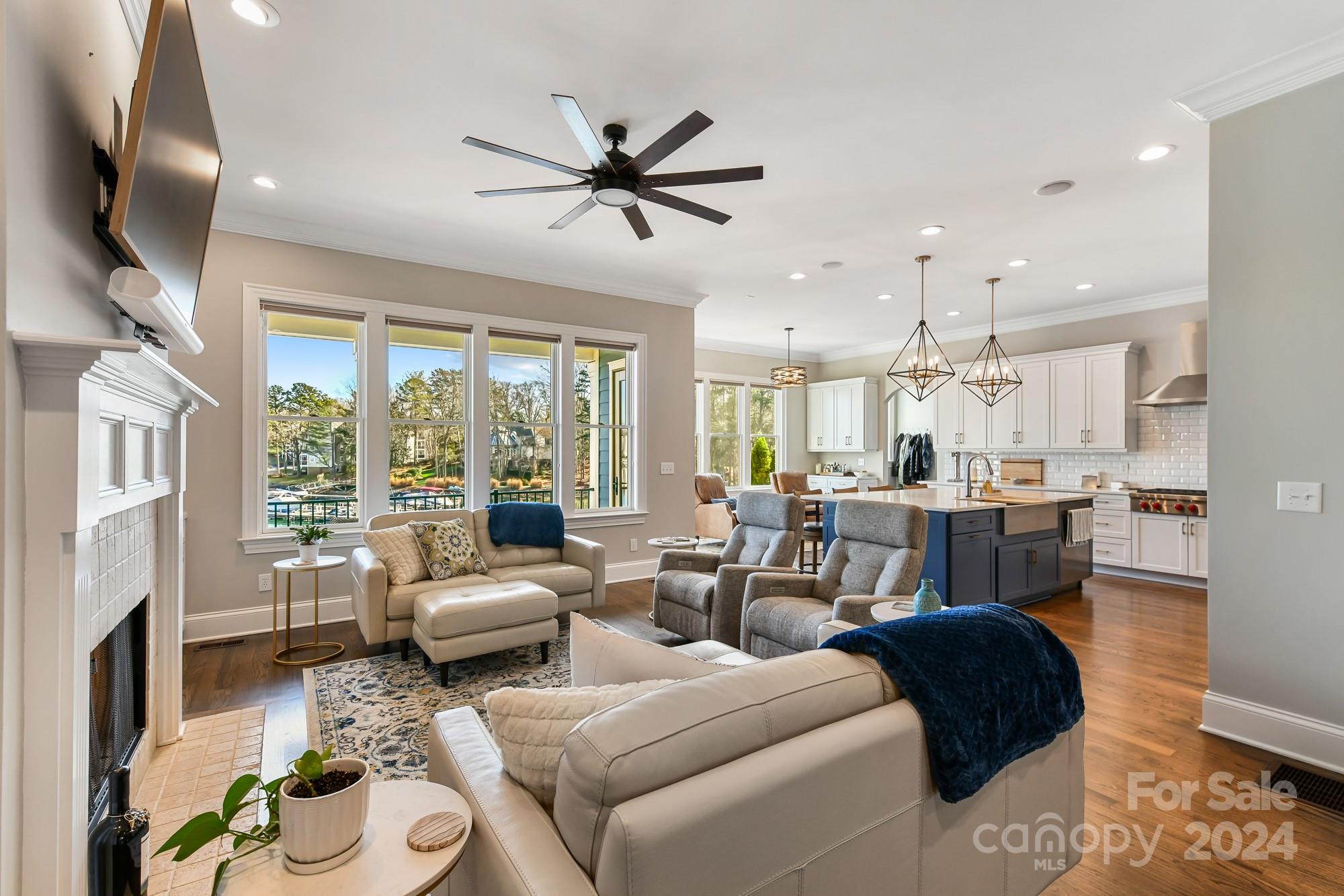 Pointe Regatta - Residential