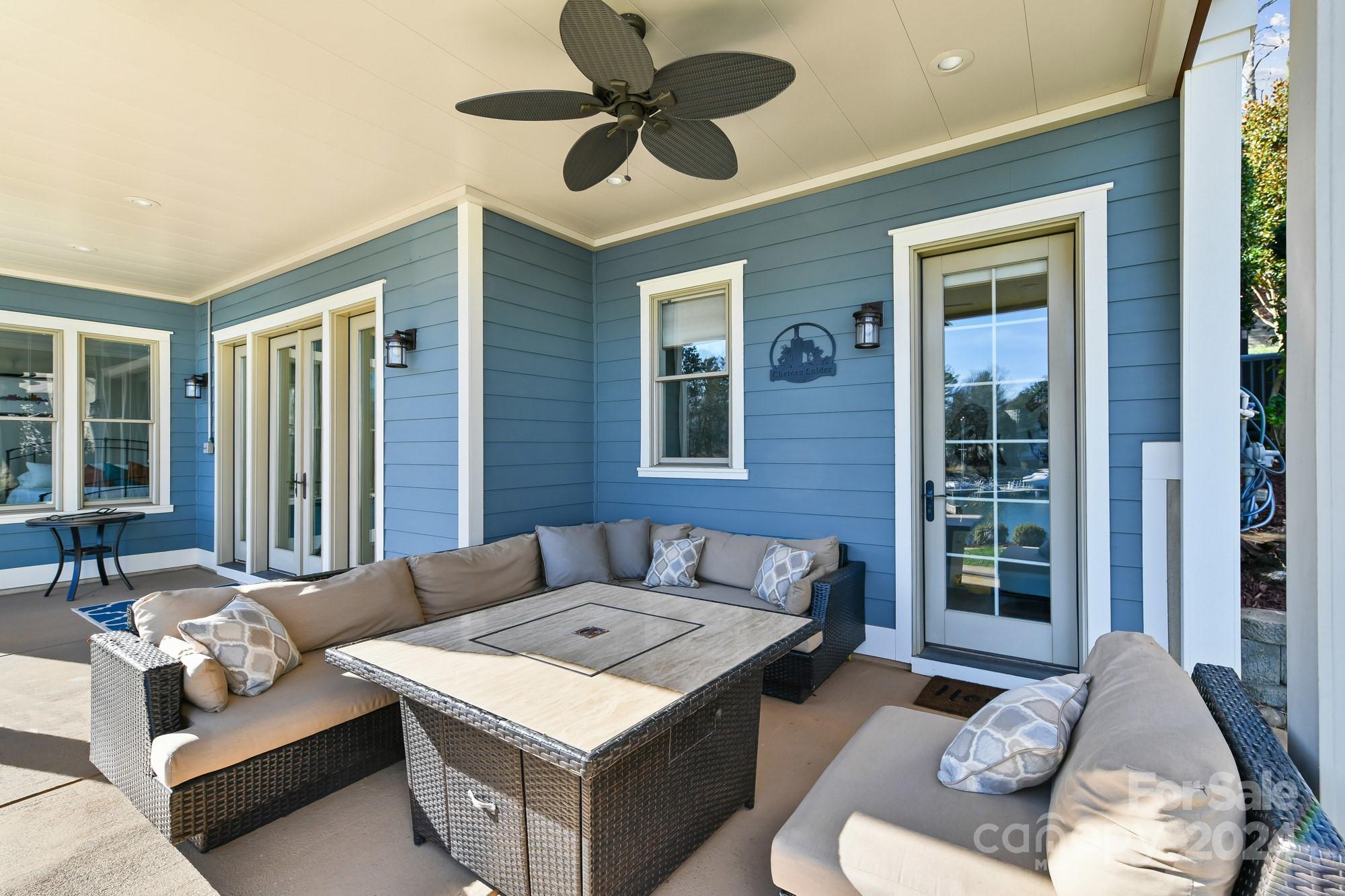 Pointe Regatta - Residential