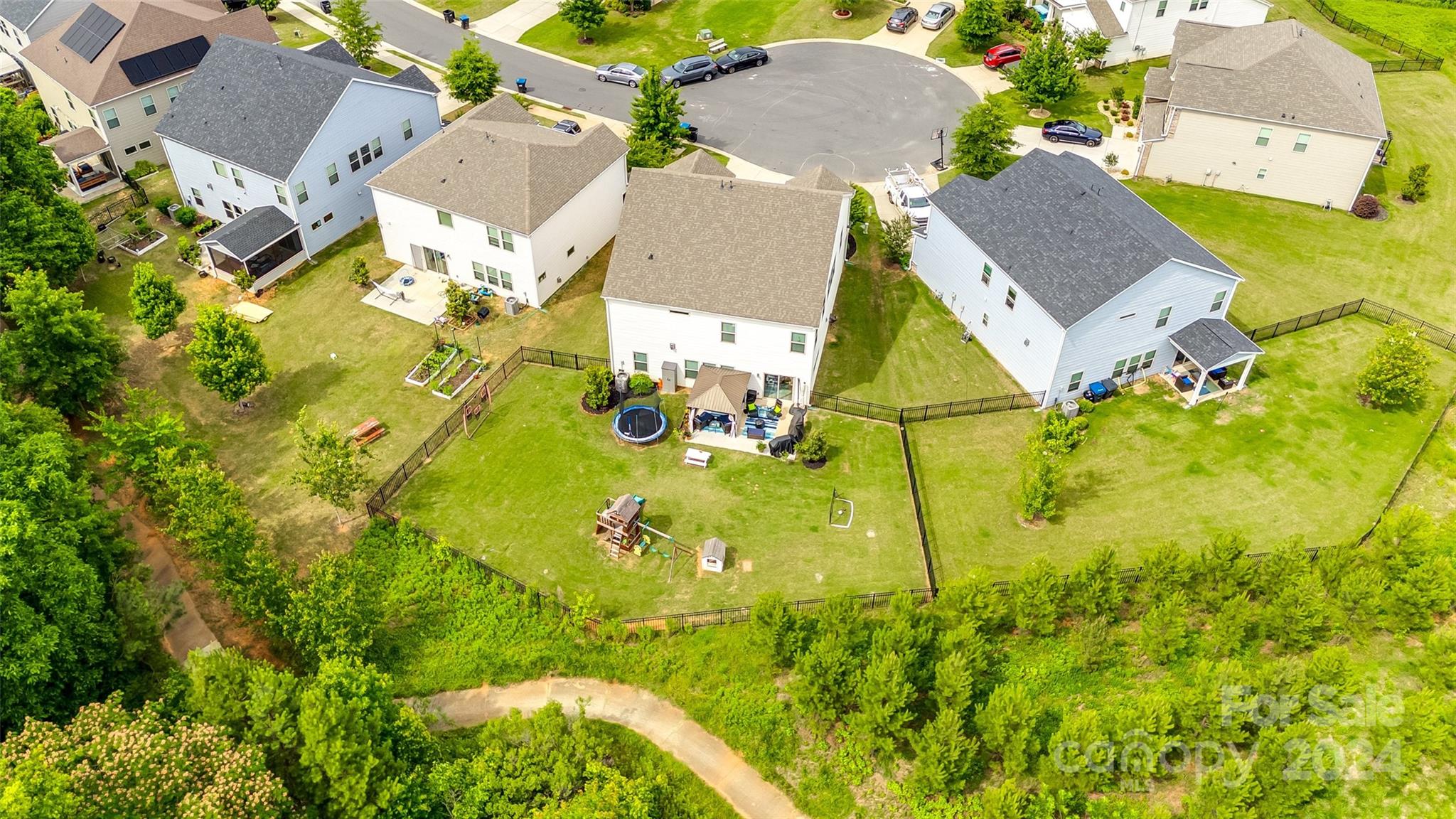 Saxon Place - Residential