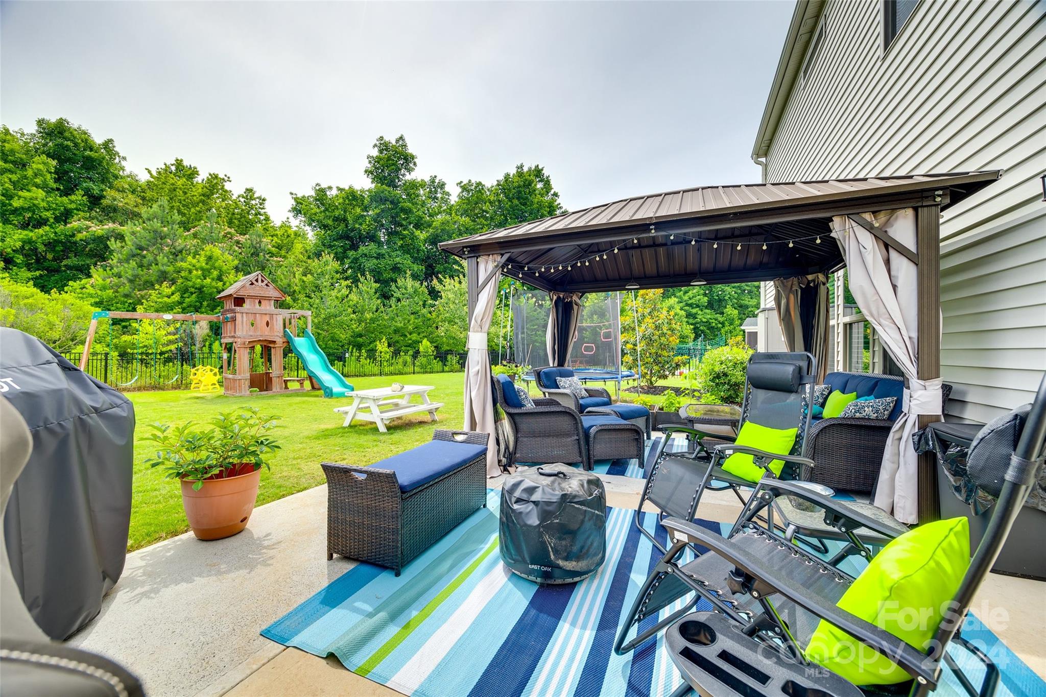 Saxon Place - Residential