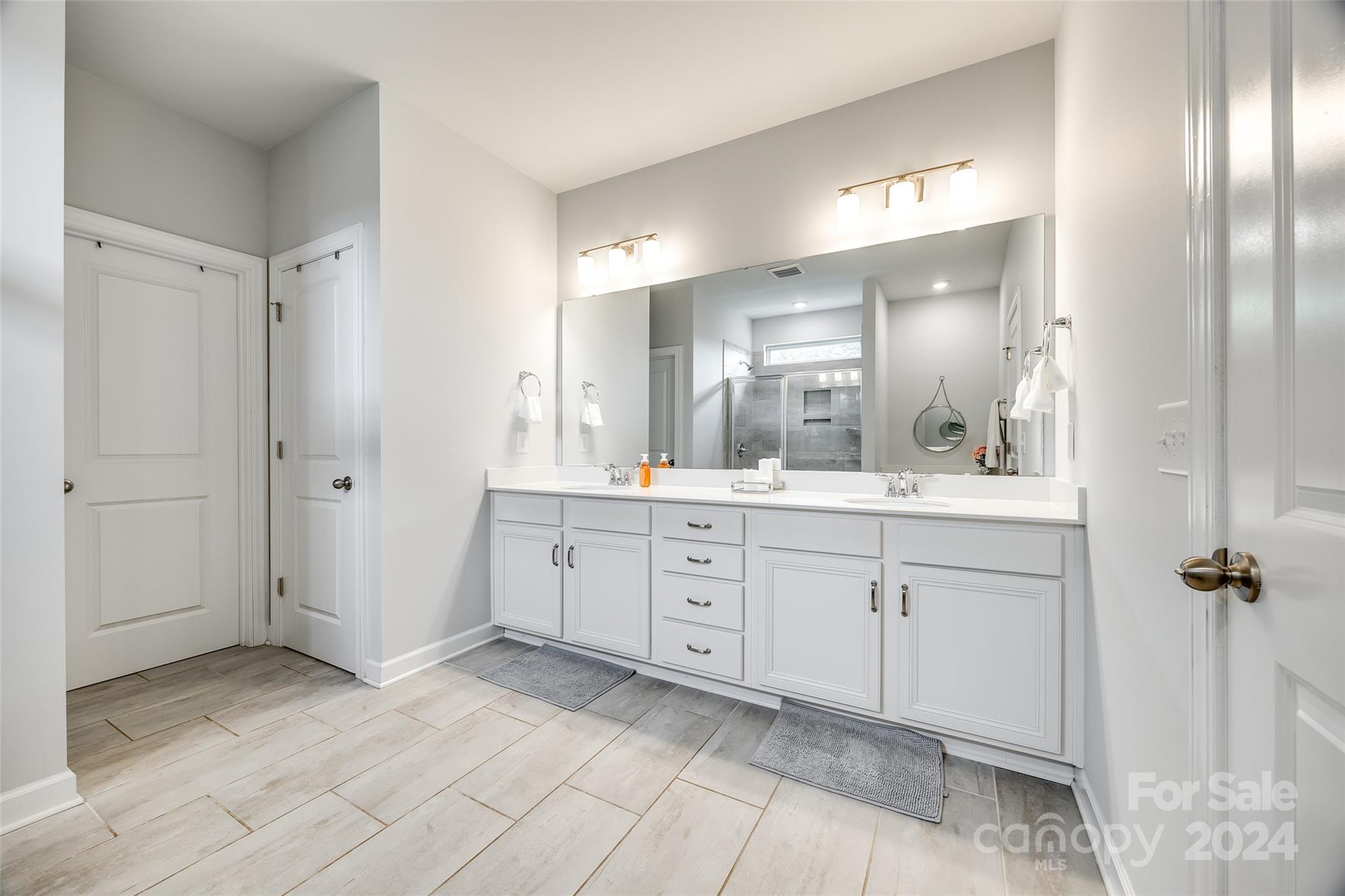 Saxon Place - Residential