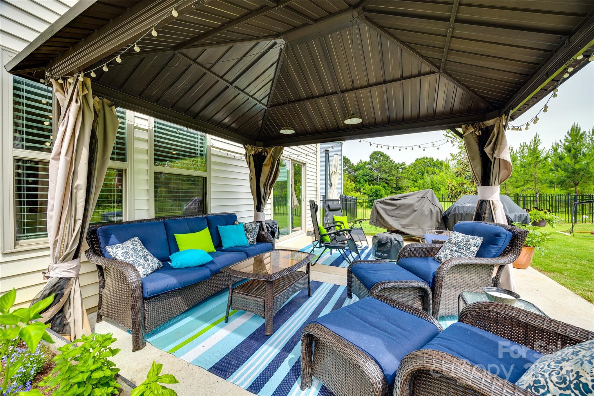 Saxon Place - Residential