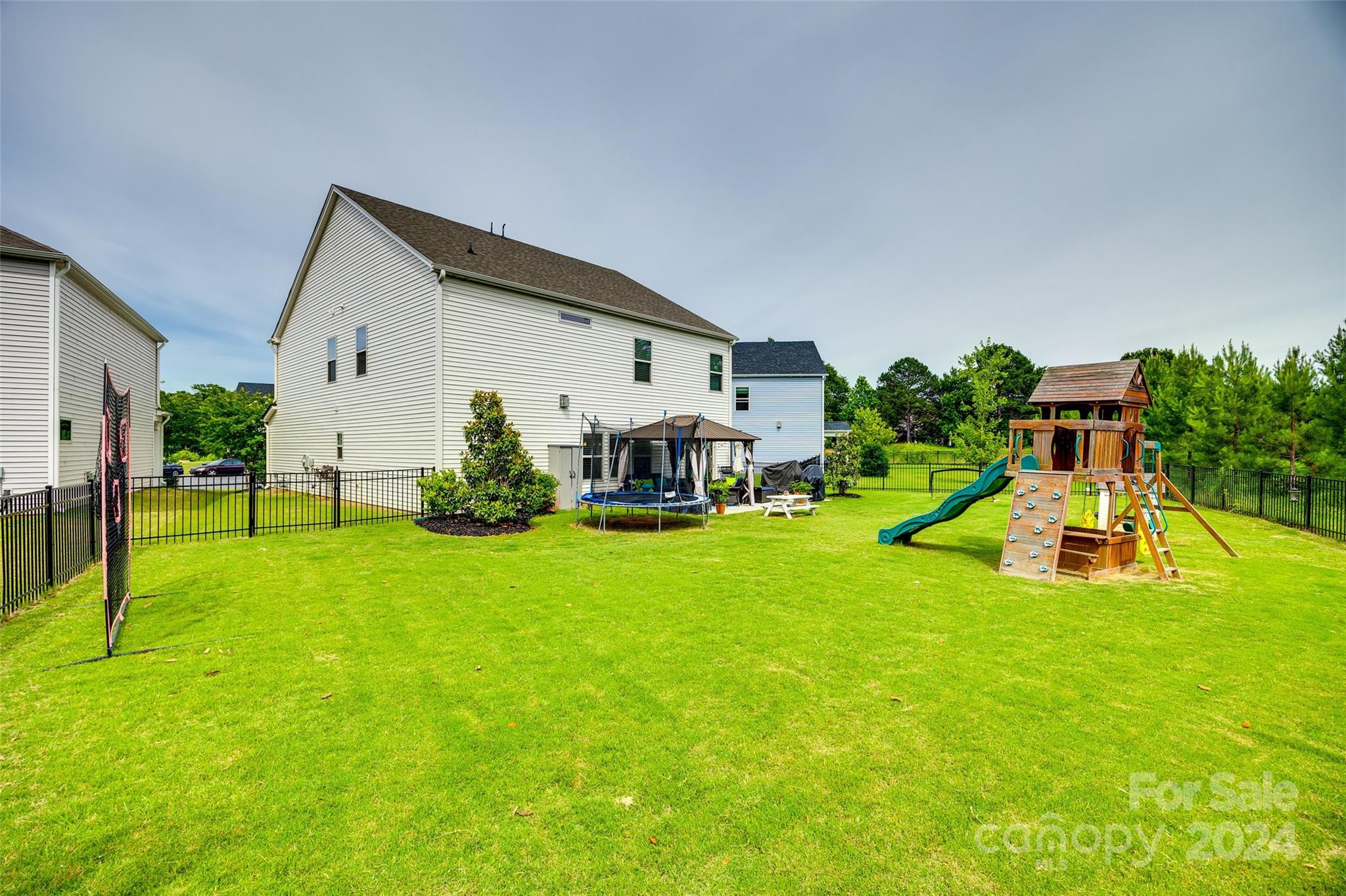 Saxon Place - Residential