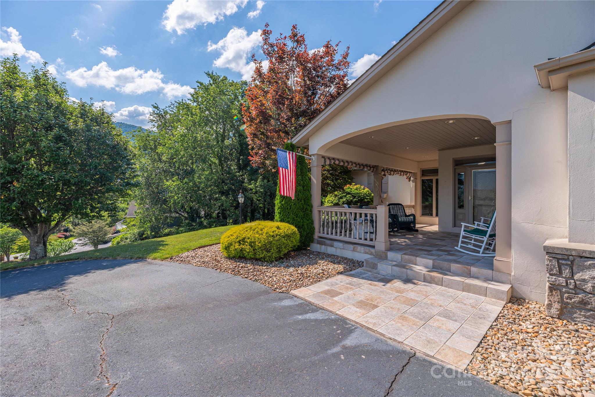 31 Chickering Lane