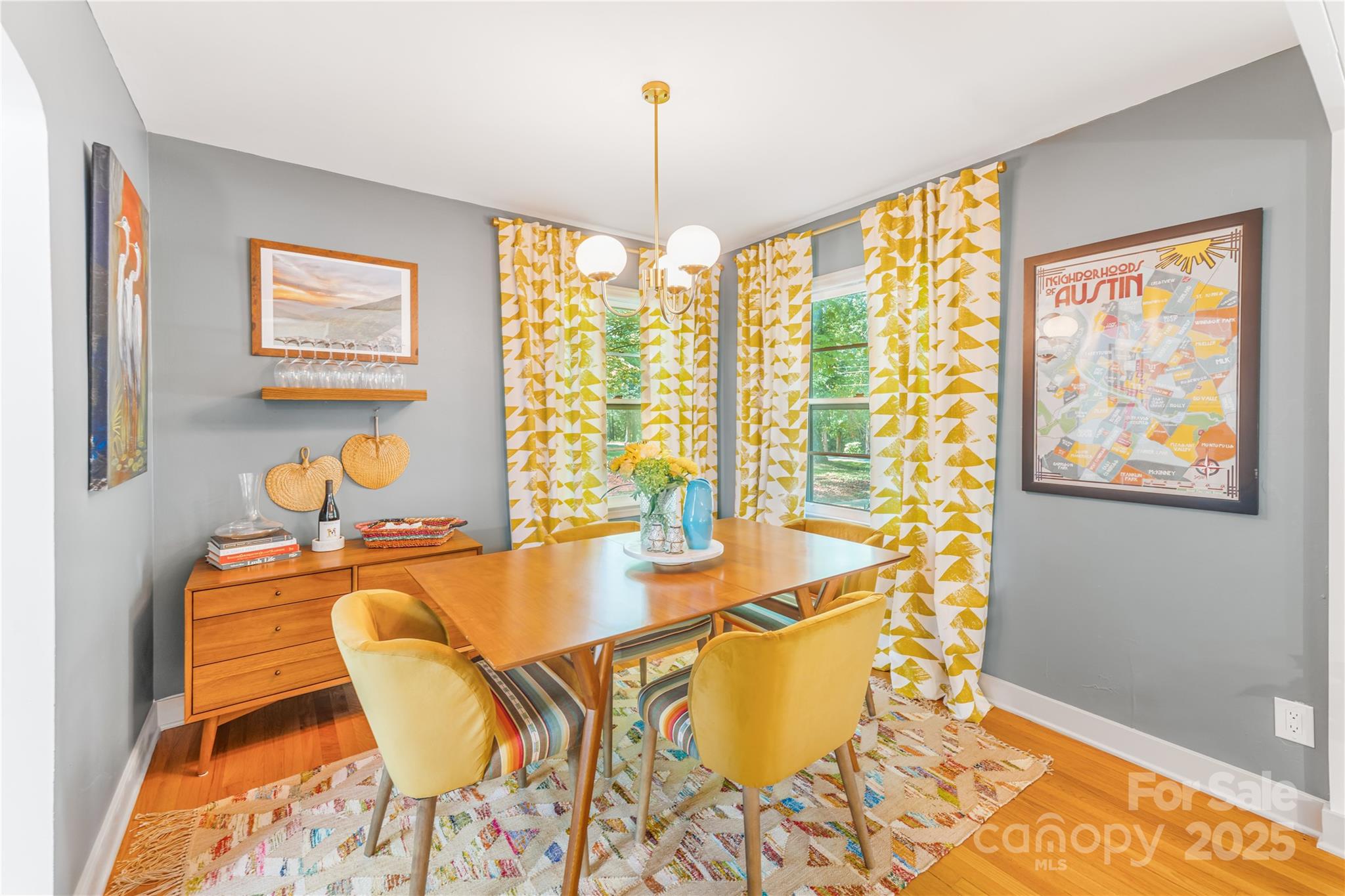76 W Oakview Road