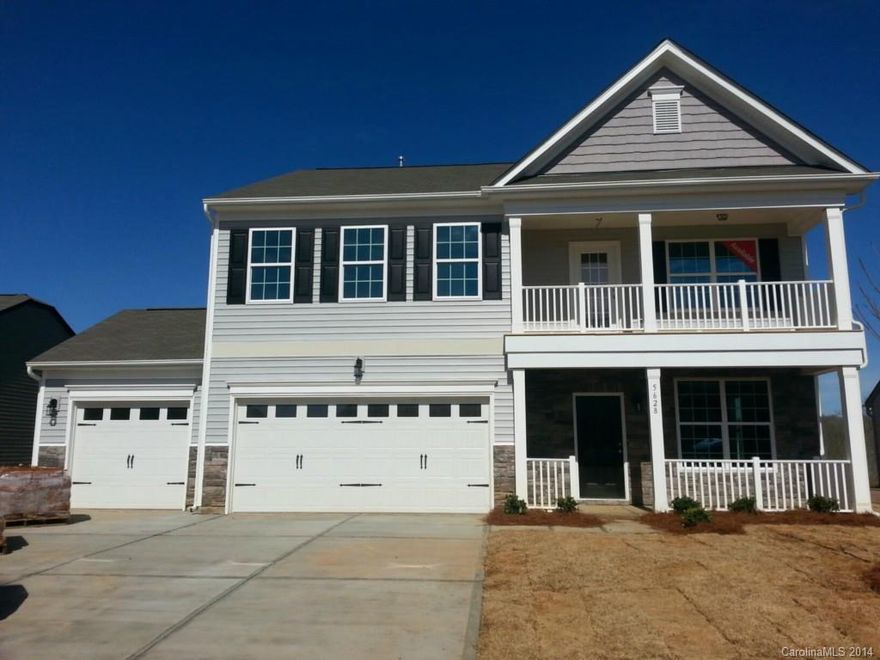 Brand New w/warranties. Lux Kit w/castled cabinets, granite countertops with ceramic tile backsplash,  Open floorplan design great for entertaining. Formal dining has columns and wainscot mold. . Three large BR’s,  loft + laundry rm on 2nd flr. Tray ceiling in oversized master su