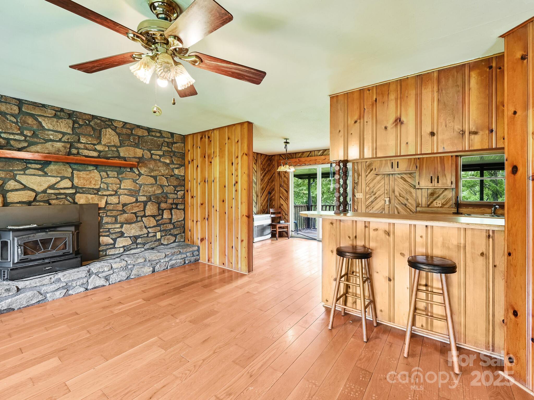 1585 Sandy Mush Road