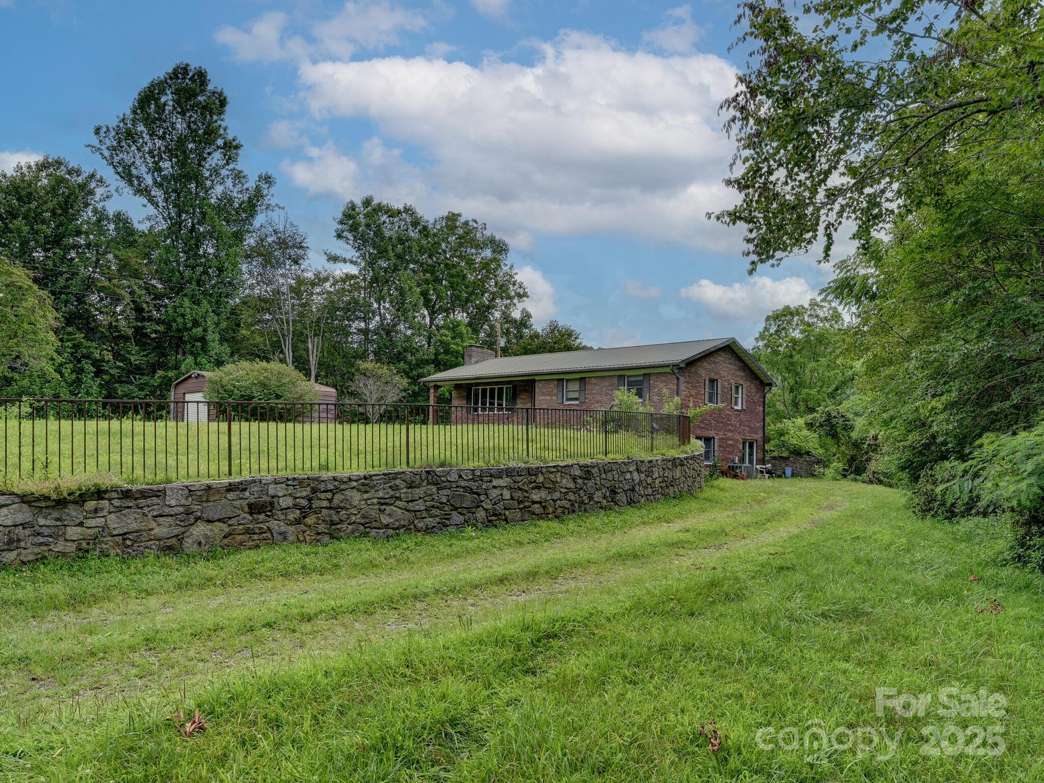 1585 Sandy Mush Road