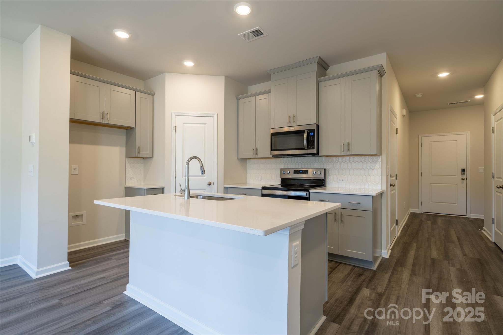 8041 Hidden Springs Trail