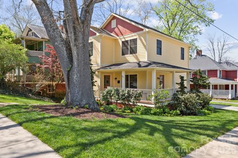 Photo of 29 Elizabeth Street, Asheville, NC 28801 (MLS # 4365235)