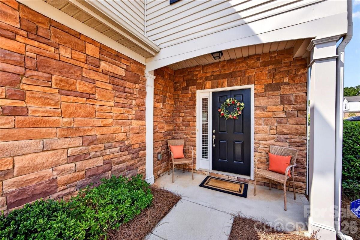 6453 Silver Star Lane