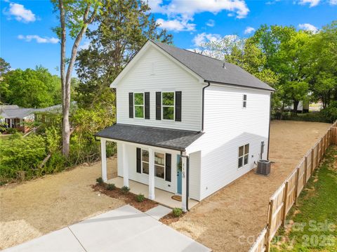 Photo of 110 Waco Avenue, Kannapolis, NC 28083 (MLS # 4367410)