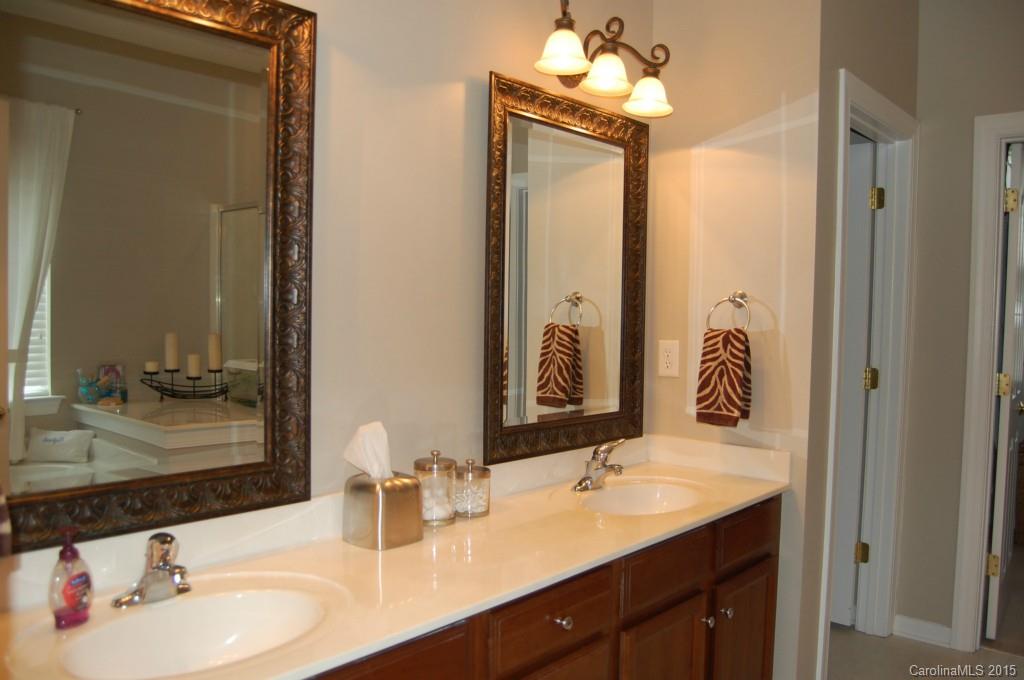 Rocky River Crossing - Residential