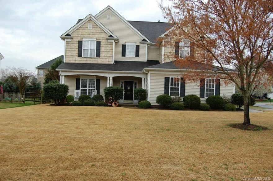 Prepare to be impressed, level fenced mature landscaped lot, welcoming front porch, 2 story foyer, extensive hardwood flooring open floor plan created for entertaining. Formal dining room. Center island kitchen w/plenty of cabinetry & counter tops opens to breakfast area & Great room w/gas log fireplace, Main level guest suite.  Relaxing bay windowed Master suite w/dual sink vanity, separate shower & tub, master closet w/custom built ins. Come and see why so many call Rocky River Crossing home!