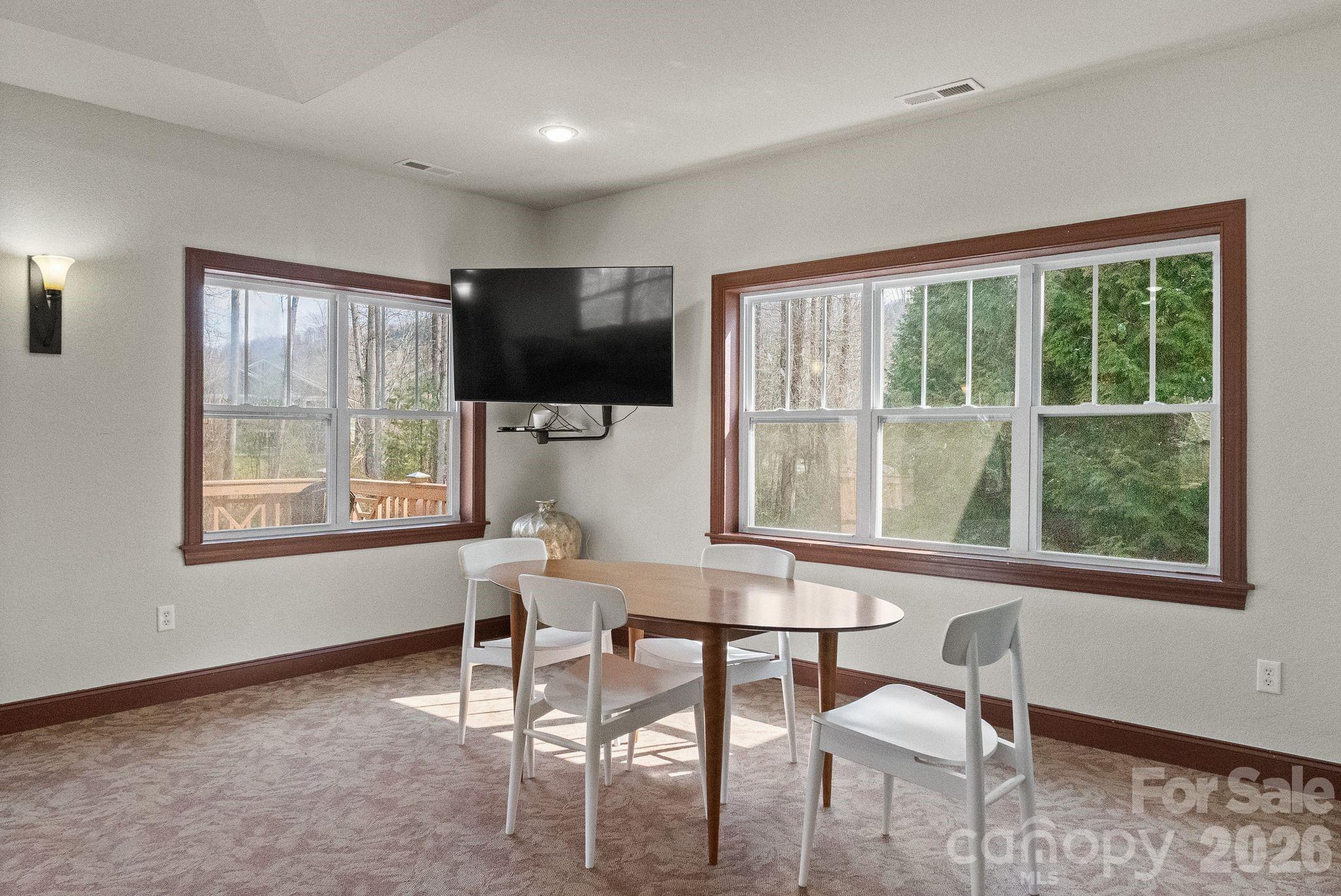 Fox Glen - Residential