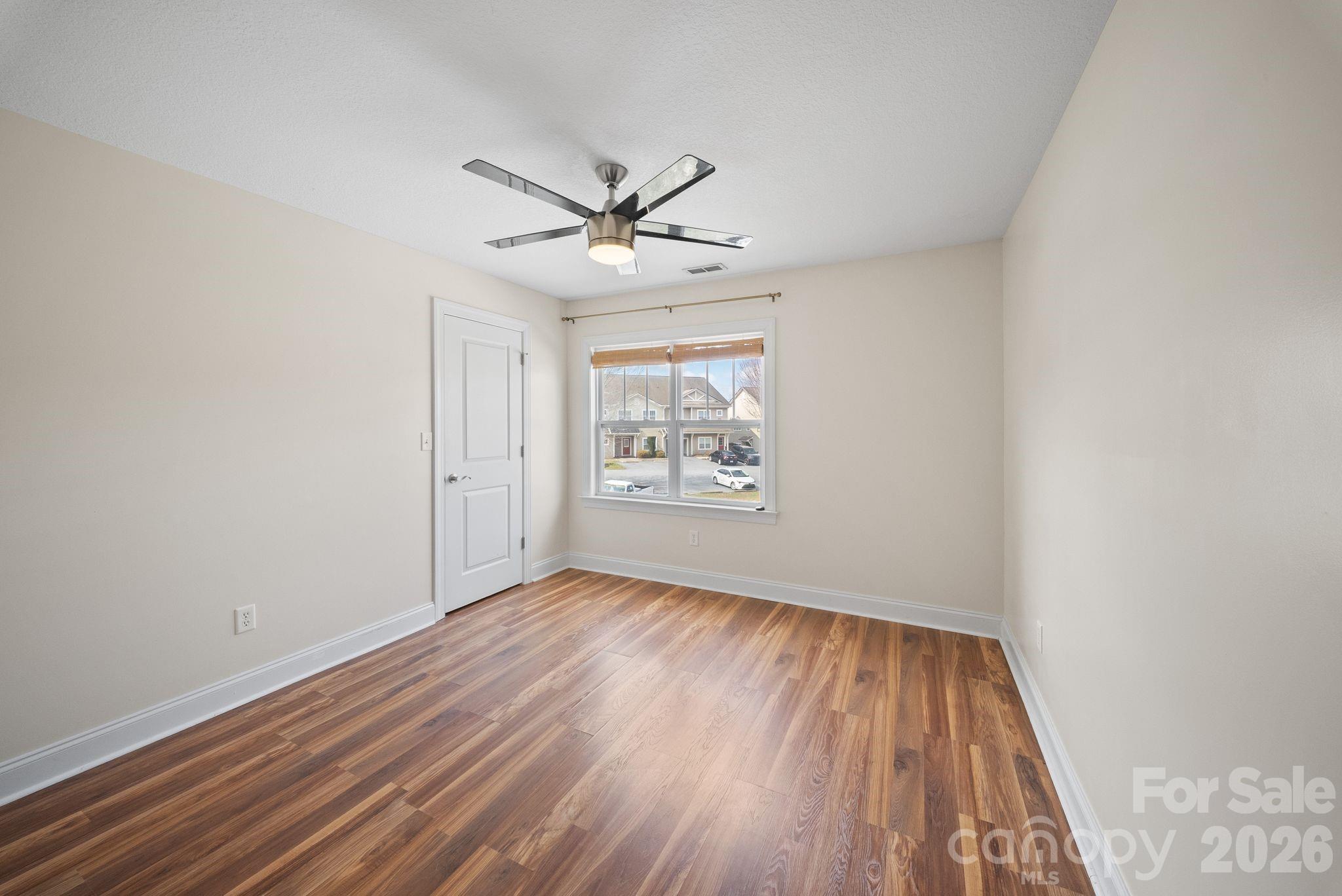 Fox Glen - Residential