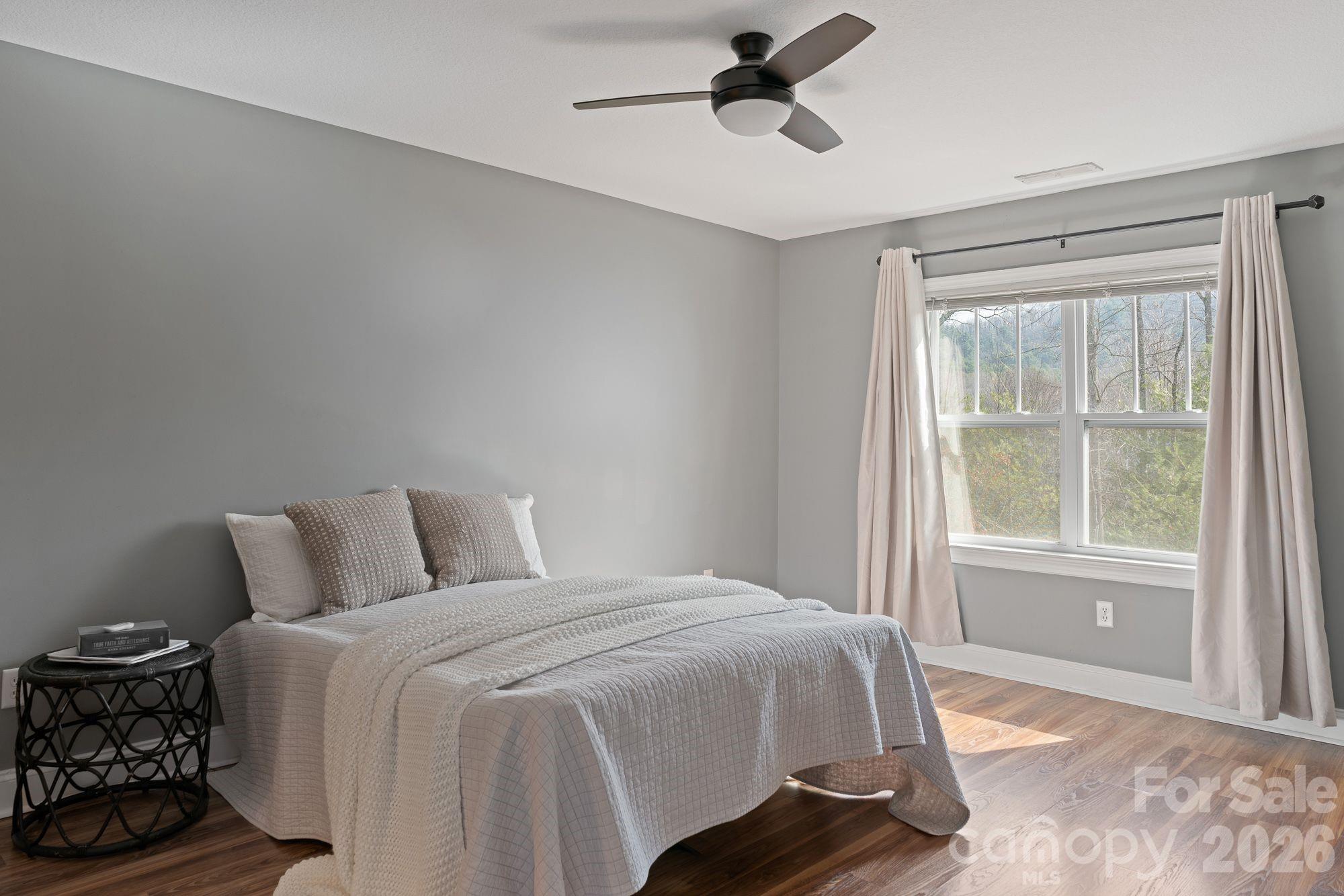 Fox Glen - Residential