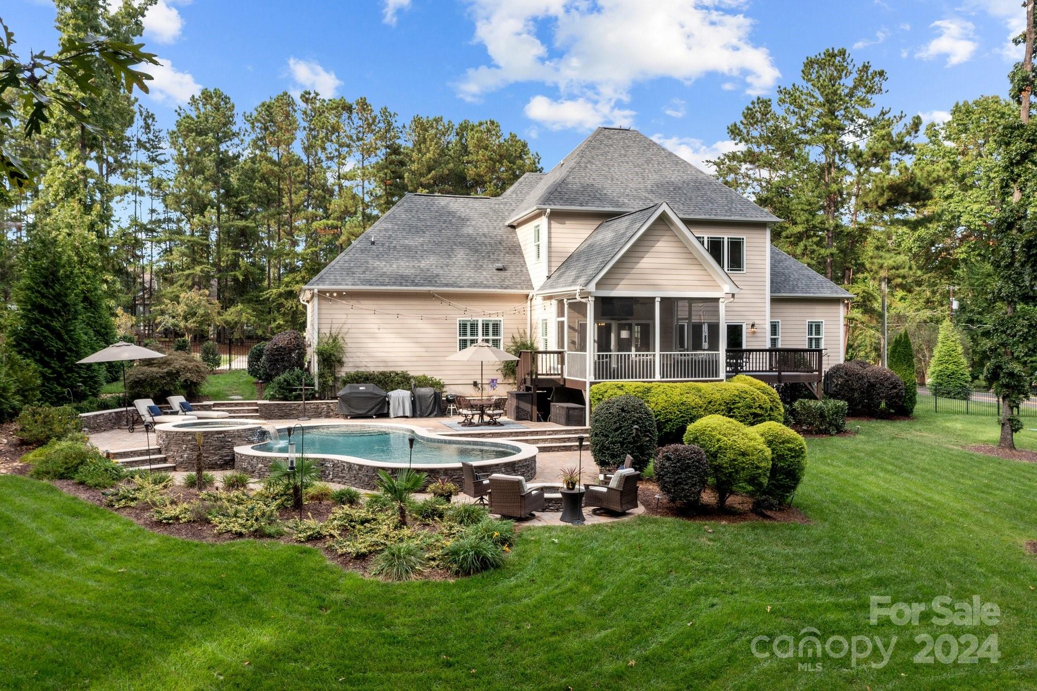 Woodleaf - Residential