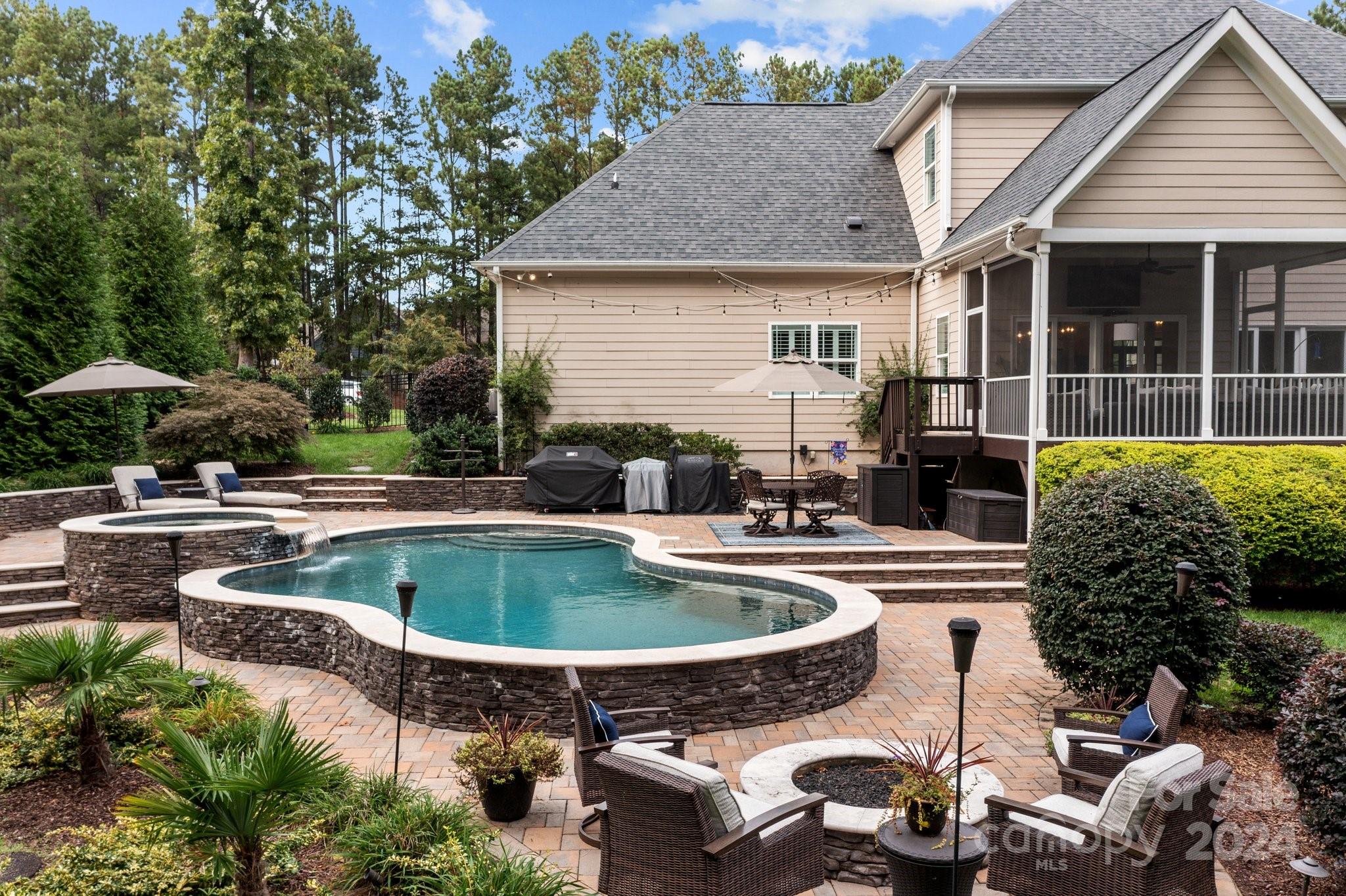 Woodleaf - Residential