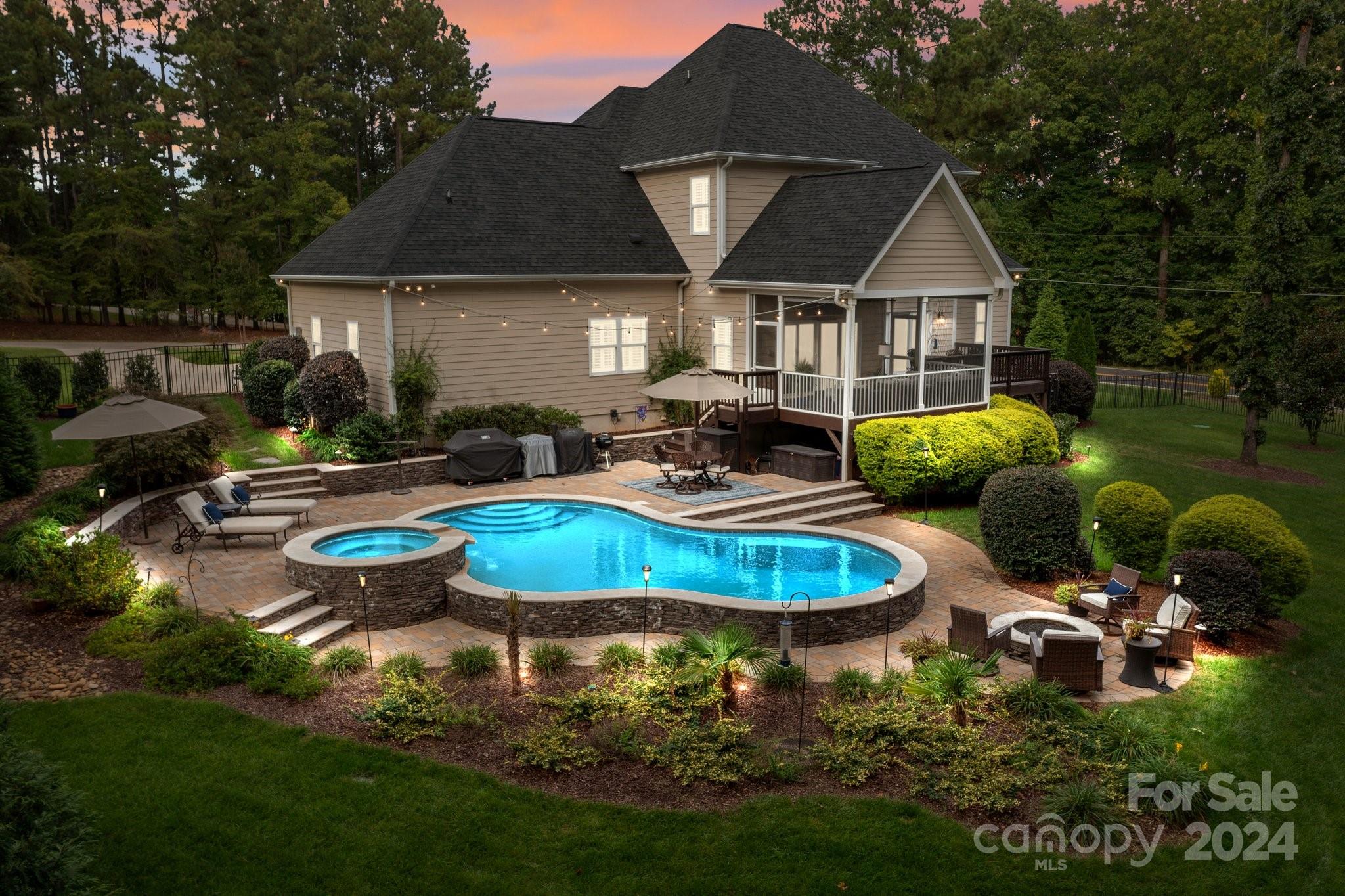 Woodleaf - Residential