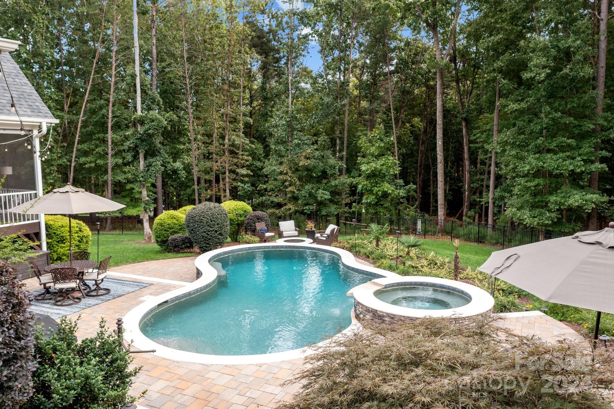 Woodleaf - Residential