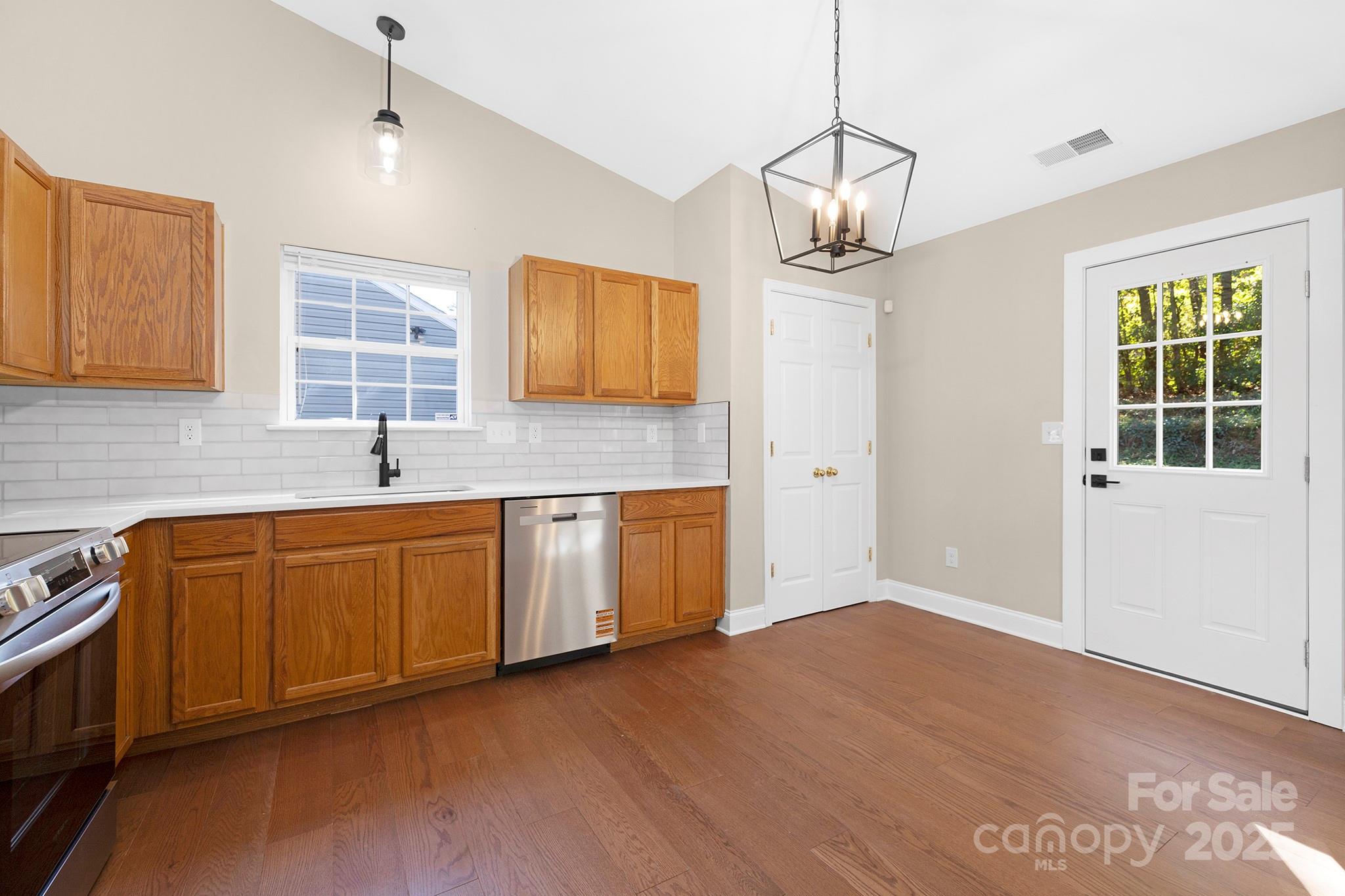 2012 Pheasant Glen Road