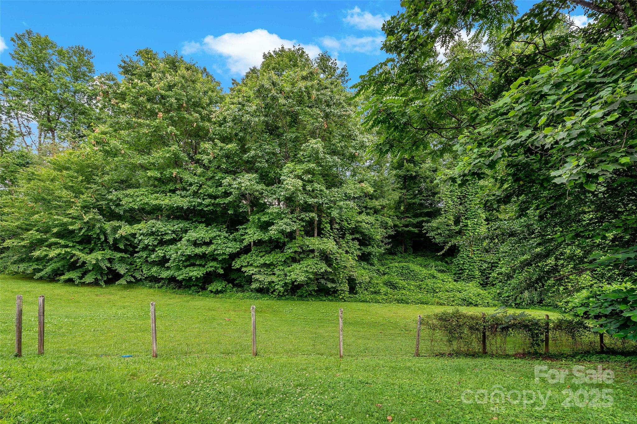 2526 Hankins Road