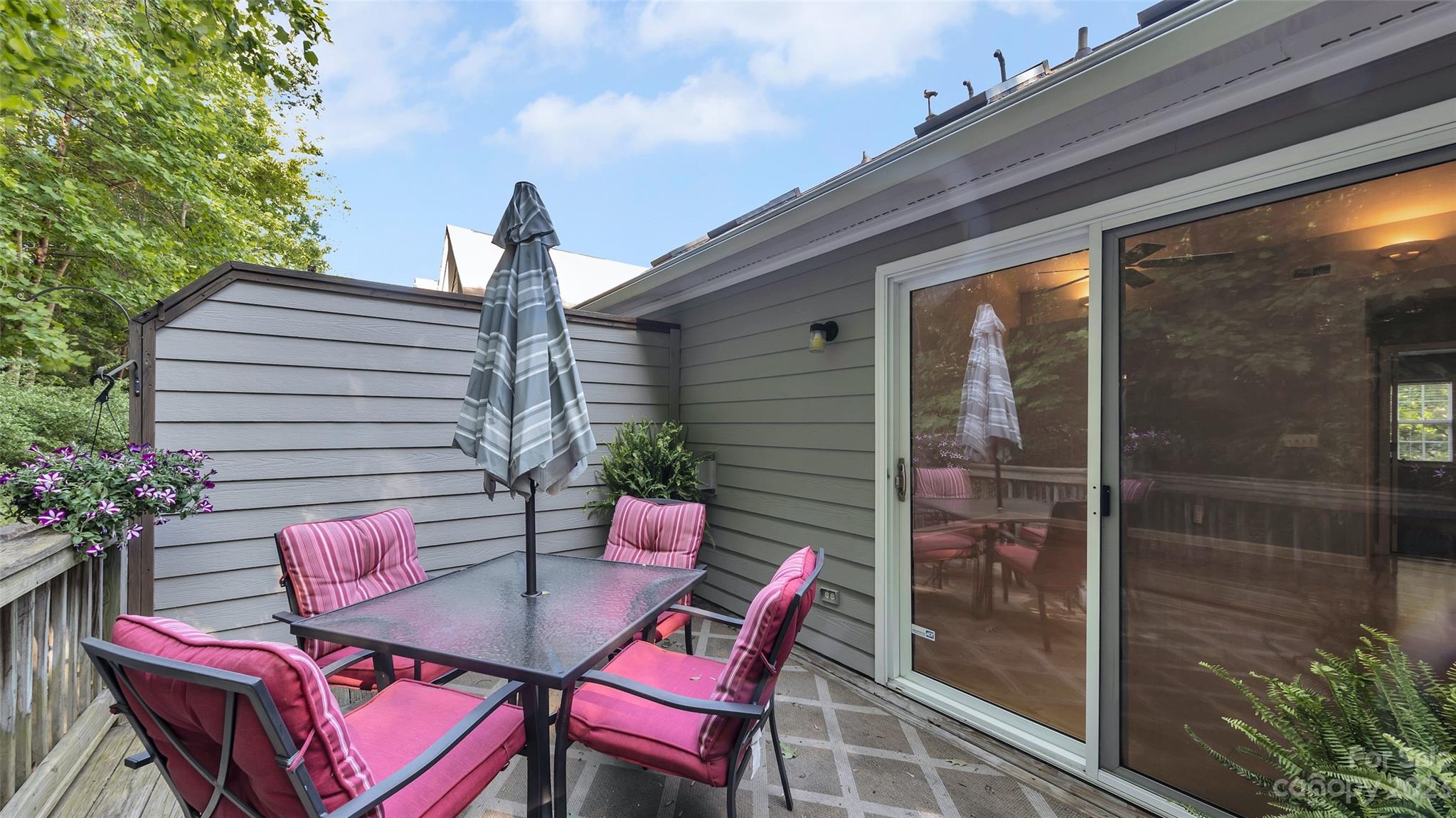 The Lakes at Raintree - Residential