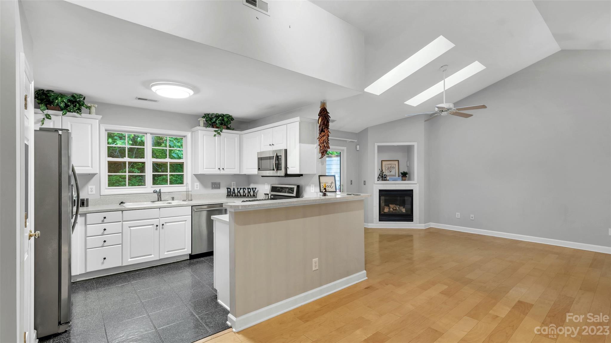 The Lakes at Raintree - Residential