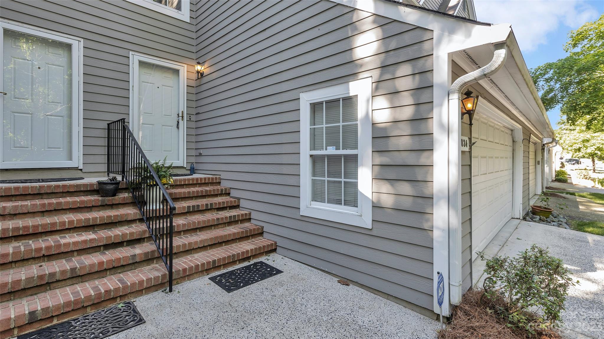 The Lakes at Raintree - Residential