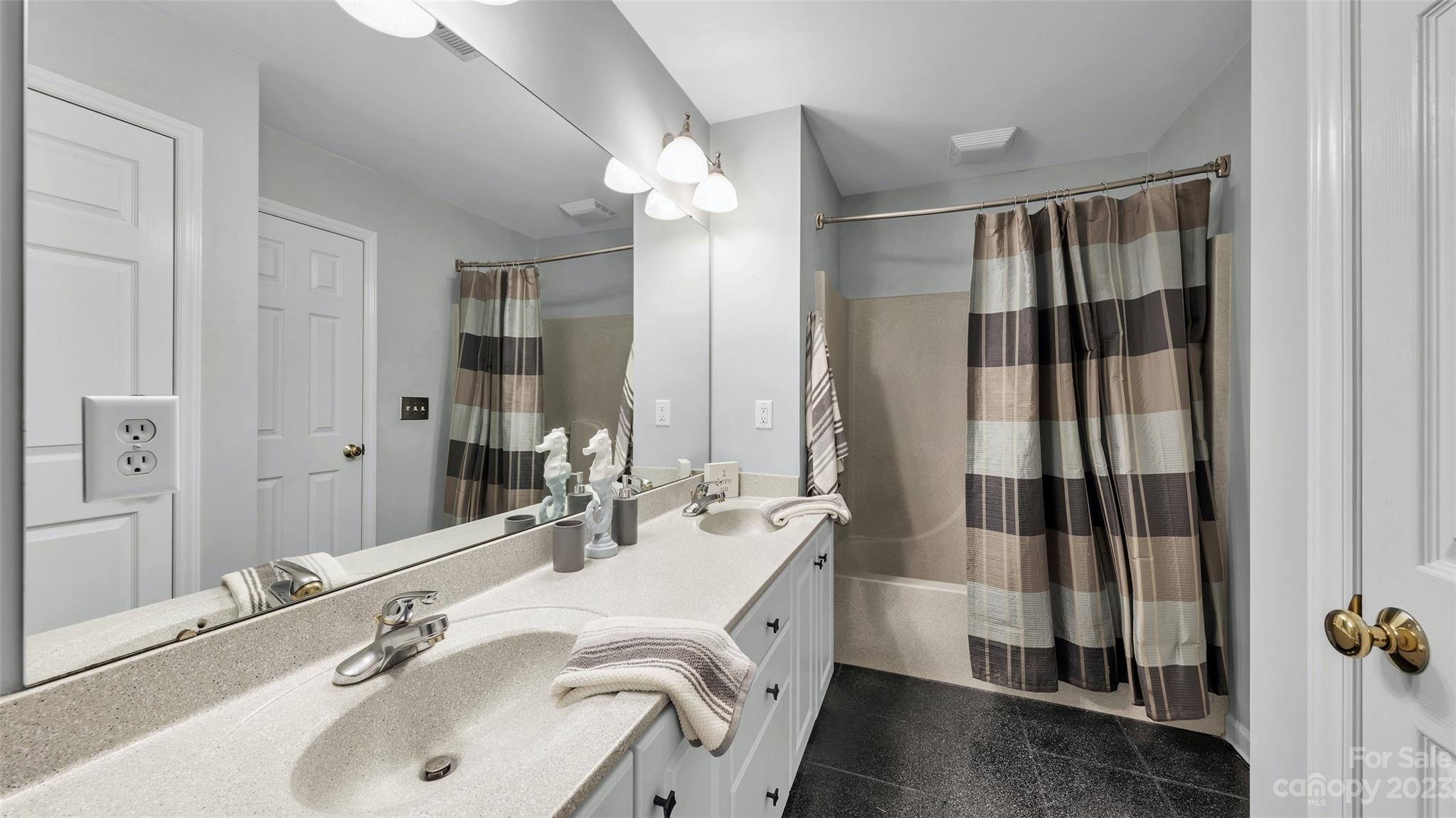 The Lakes at Raintree - Residential