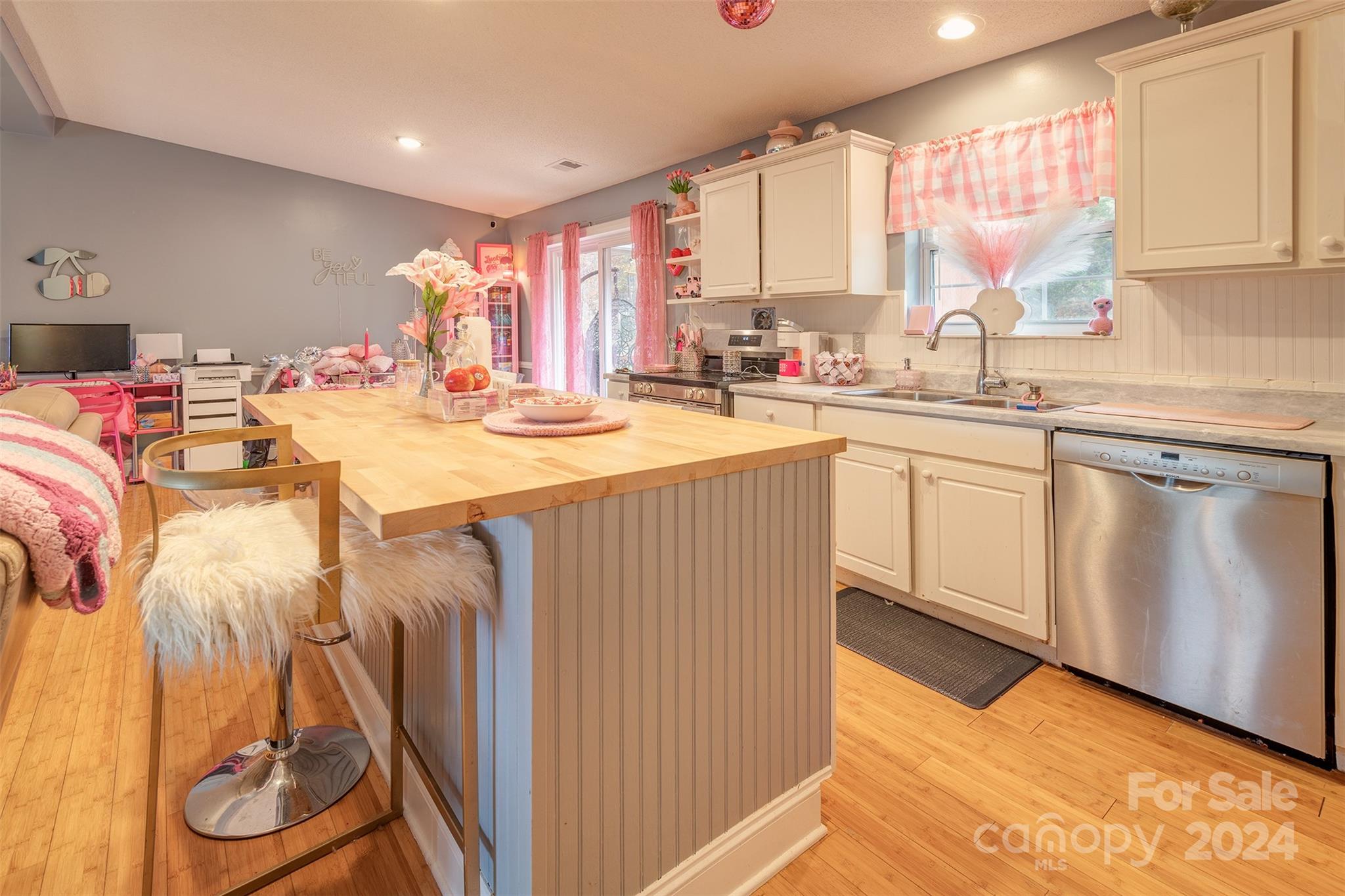 26 Sugar Hill Drive