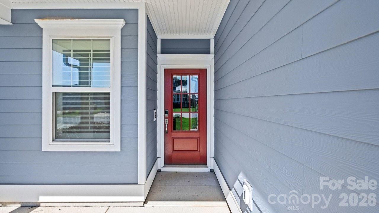 5197 Looking Glass Trail