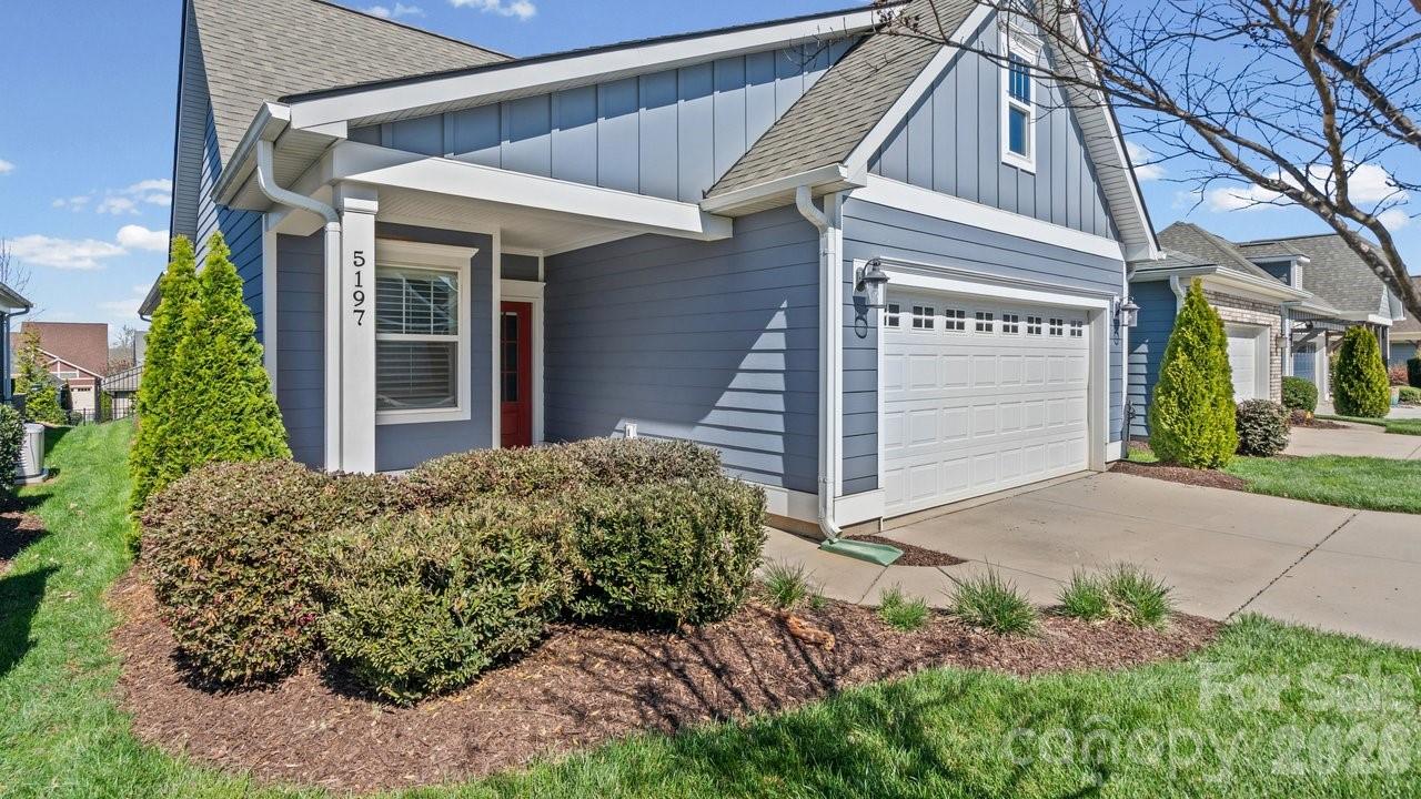 5197 Looking Glass Trail