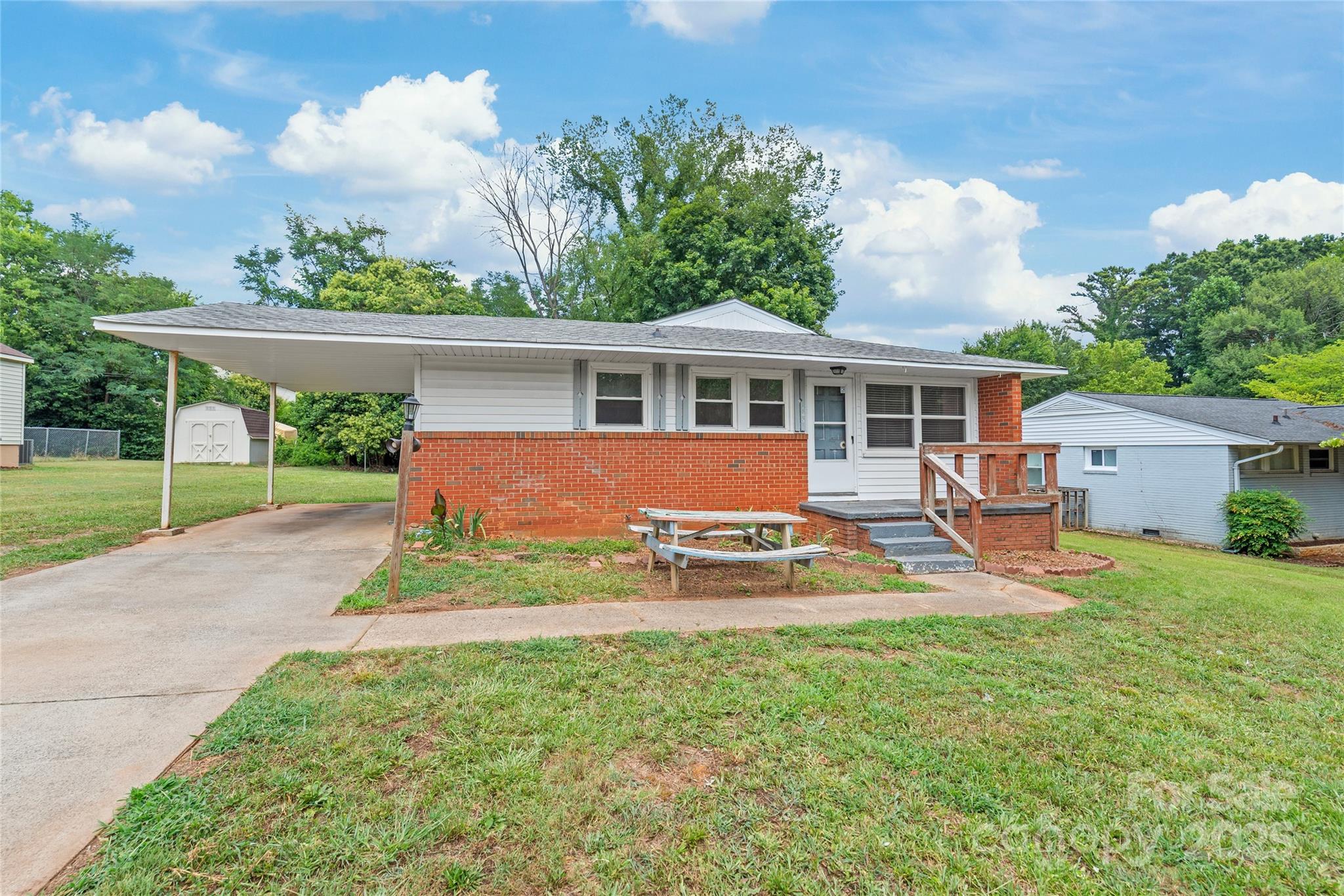 105 Willetta Drive