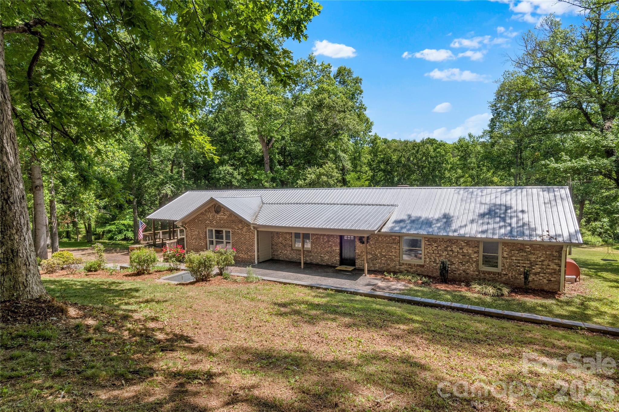 142 Pioneer Road