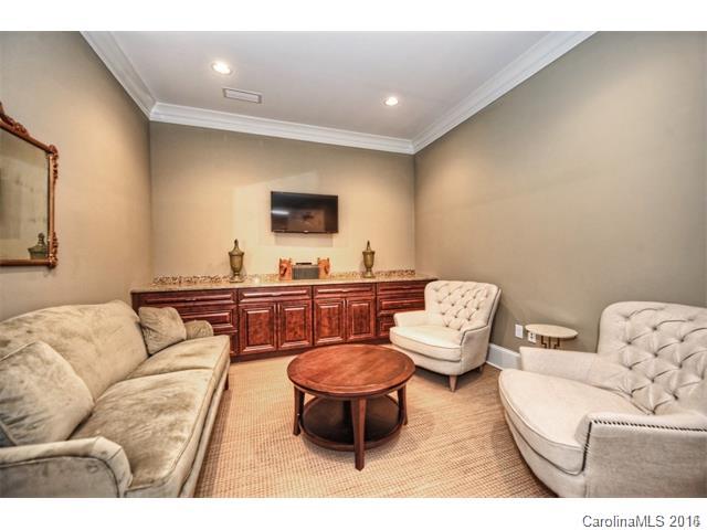 Myers Park - Residential Lease