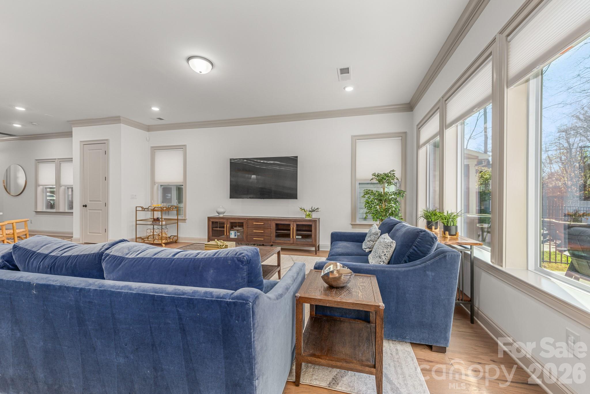 Villa Heights - Residential