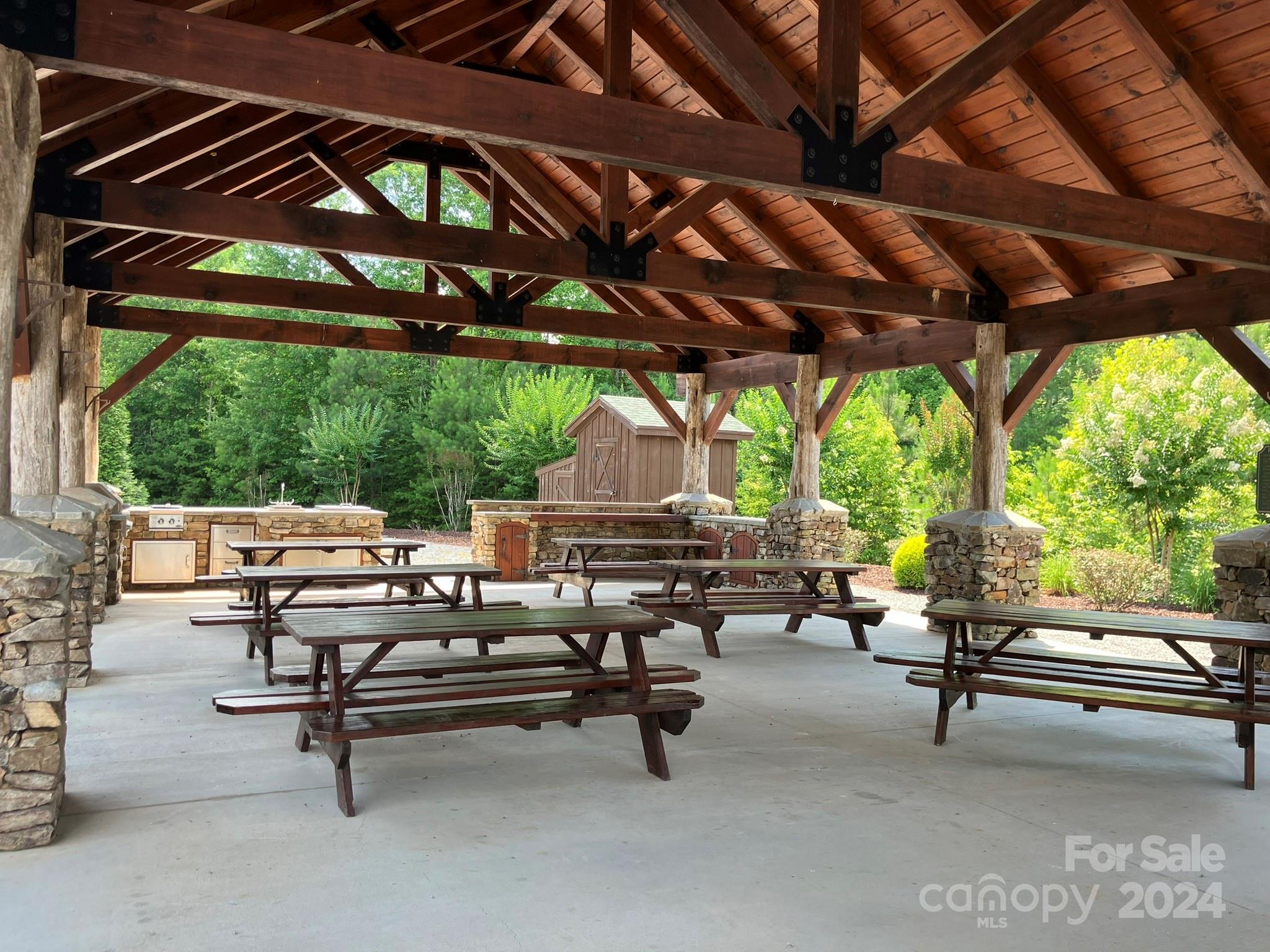 Grandview Peaks - Land