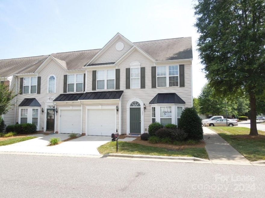 Spacious Townhome in GREAT location. Convenient to I-77 and area shopping. Open floor plan with 3 generous sized bedrooms (primary down) and 2 1/2 baths. Fireplace in Great Room, Upper level has a loft plus 2 beds and a bath. Fenced in Yard. Good sized patio. Community pool and pet walking trails.