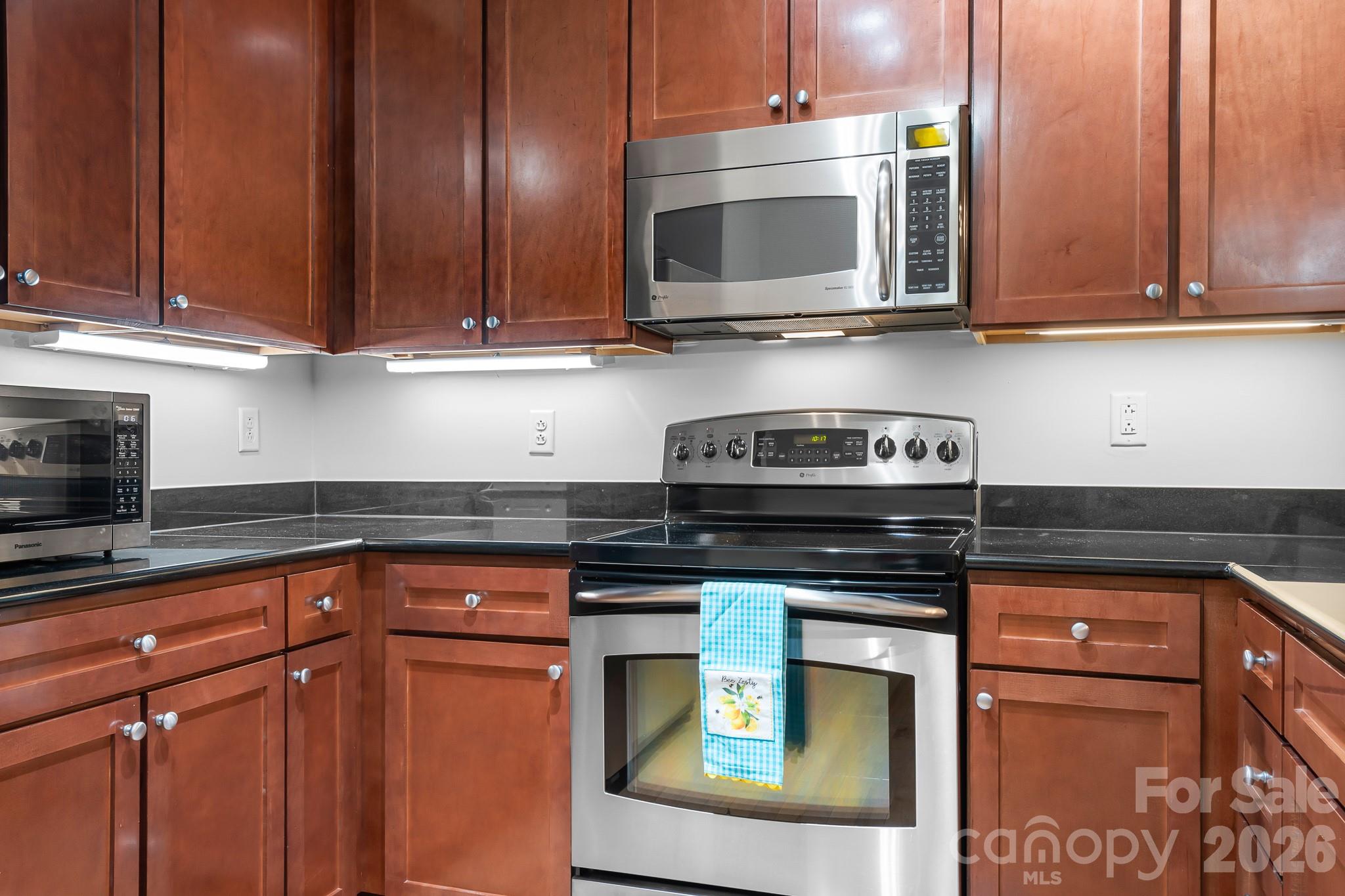 721 Governor Morrison Street 430