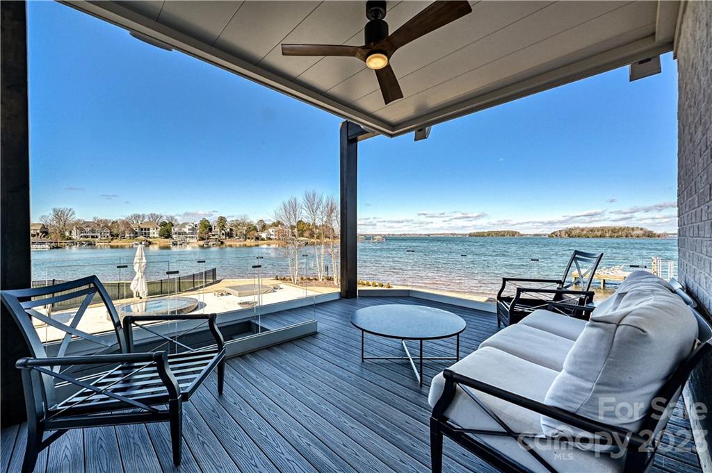 The Peninsula - Residential