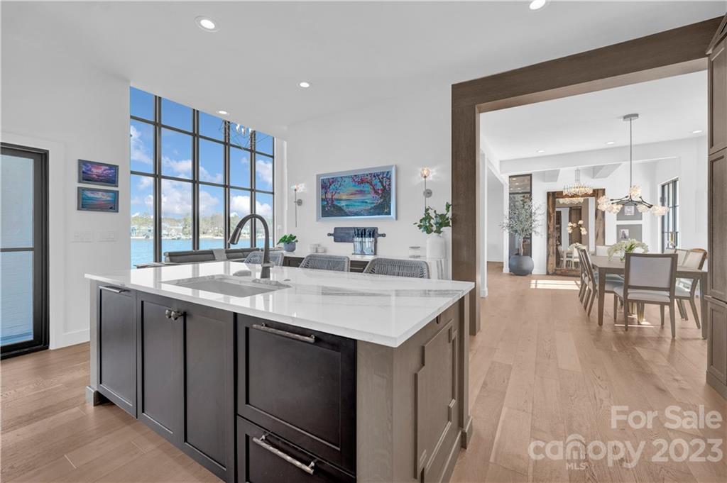 The Peninsula - Residential