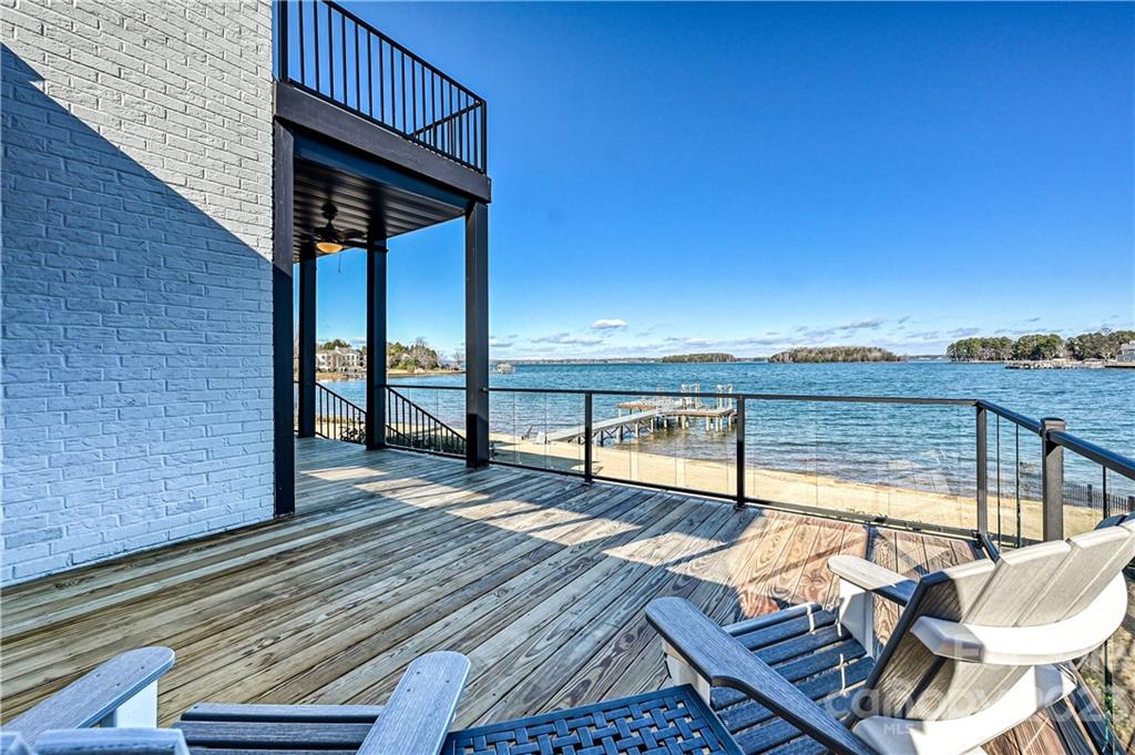 The Peninsula - Residential