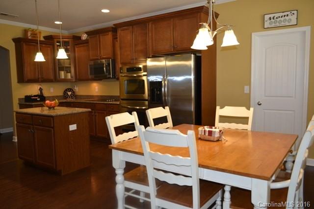 Lake Ridge - Residential