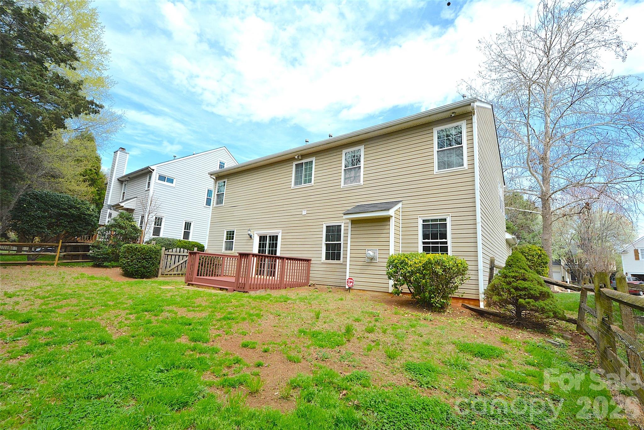 Davis Lake - Residential