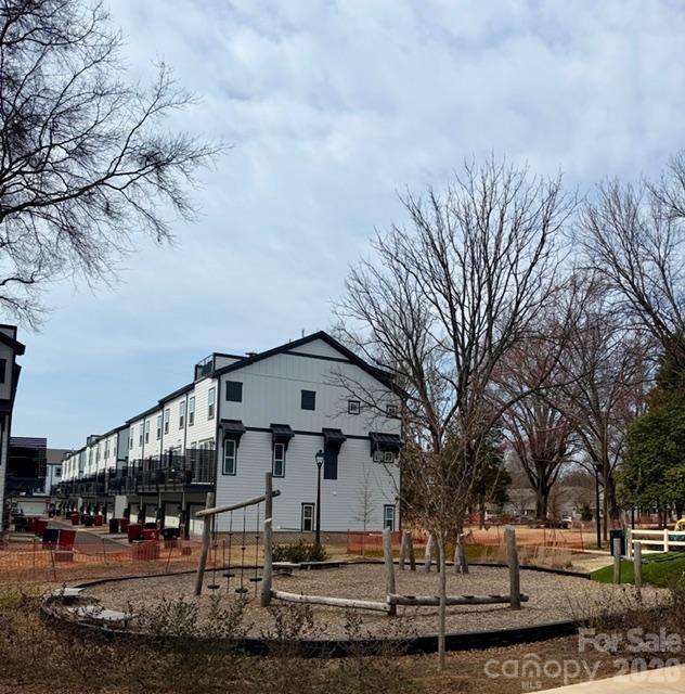 Parkside Commons - Residential