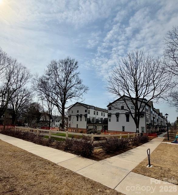 Parkside Commons - Residential