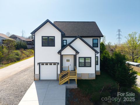 3 Weather Wood Drive Arden NC 28704